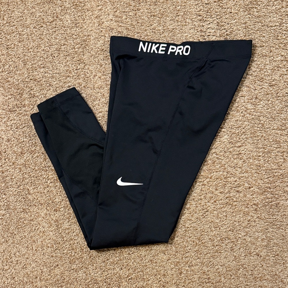 Nike Pro Women’s Leggings in Black and White - M